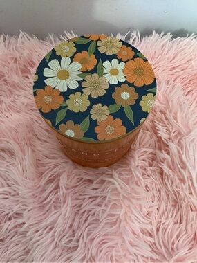 New Sand + Fog Pumpkin Spice With Floral Lid Orange Jar Candle